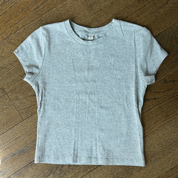 Grey Cropped Baby T-shirt - Picture 1 of 1